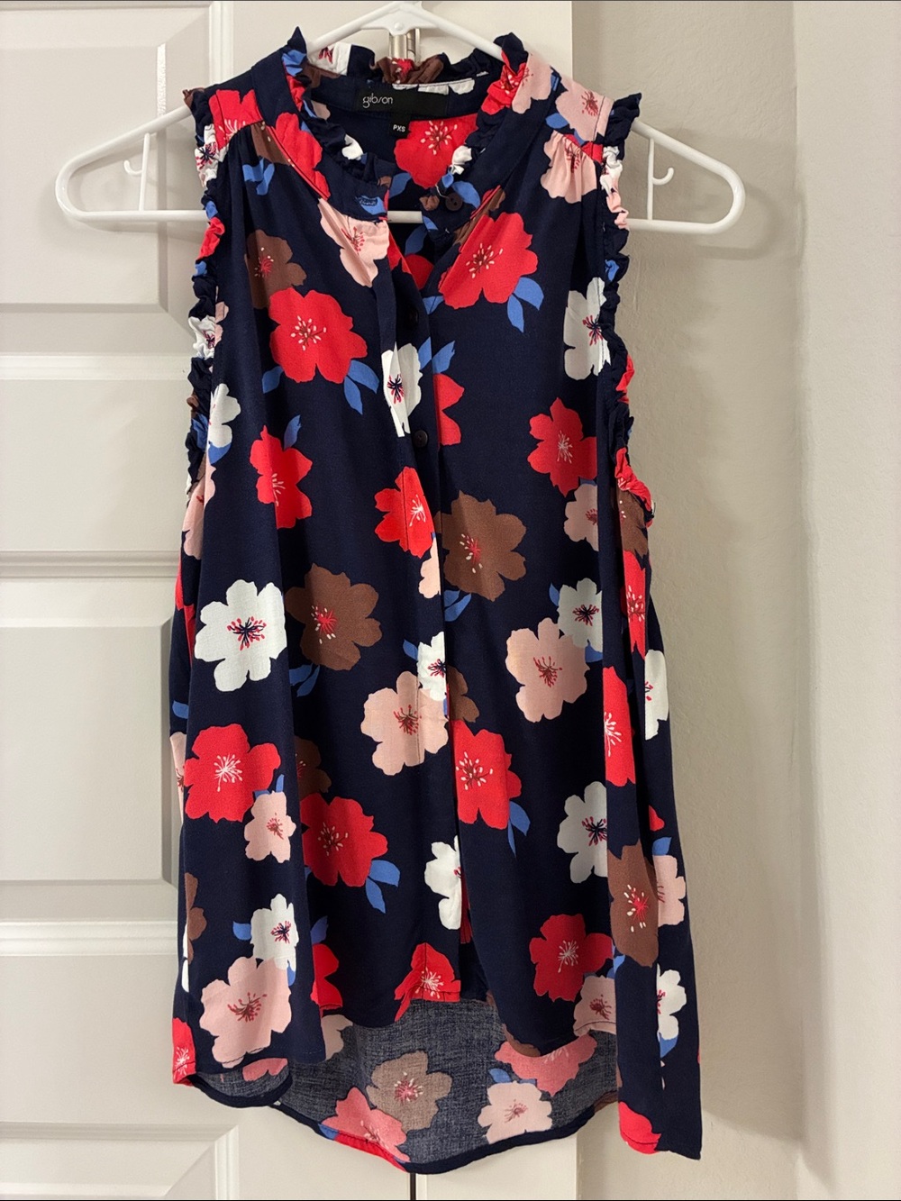 Gibson Navy Floral Ruffle Front Tank